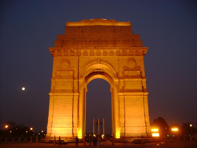 India Gate, Delhi, Golden Triangle, India Holiday Options, iToursWorldwide